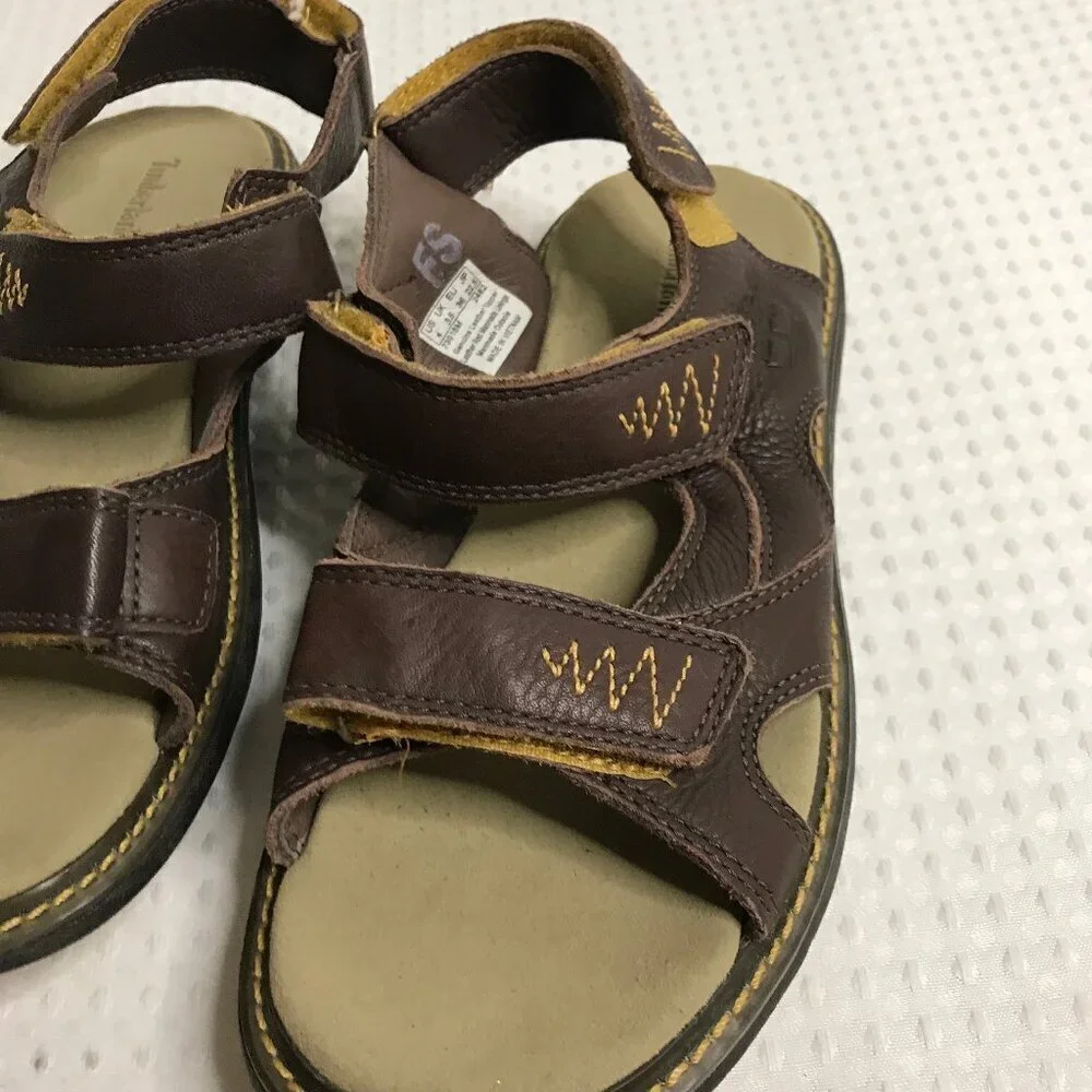 TIMBERLAND KIDS SANDAL SIZE 4 NEW